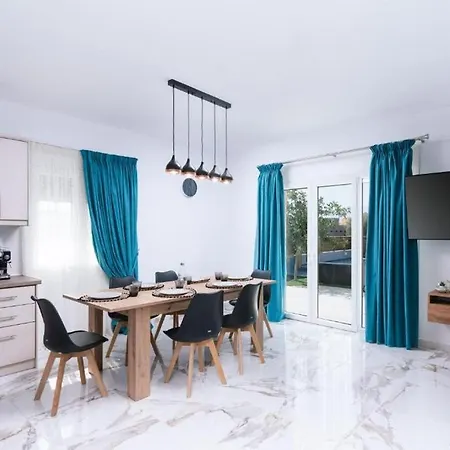 Villa Balux *